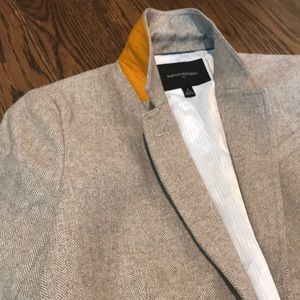 NEW. Banana Republic tweed oat color blazer